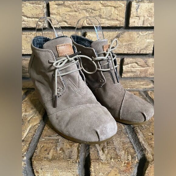 Taupe Tom wedges‎ - Picture 1 of 7